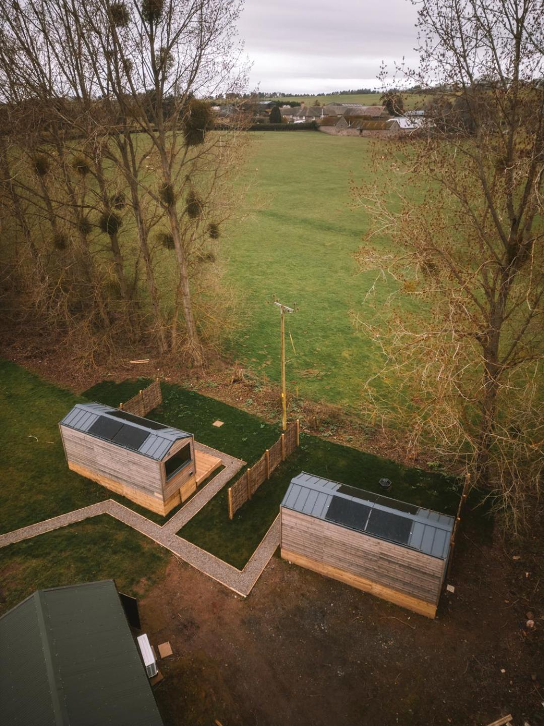 Beautiful Cabins In Herefordshire Countryside Екстериор снимка